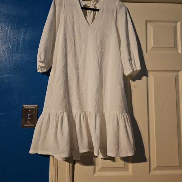 Peplum/Flared White Dress - Picture 2 of 2